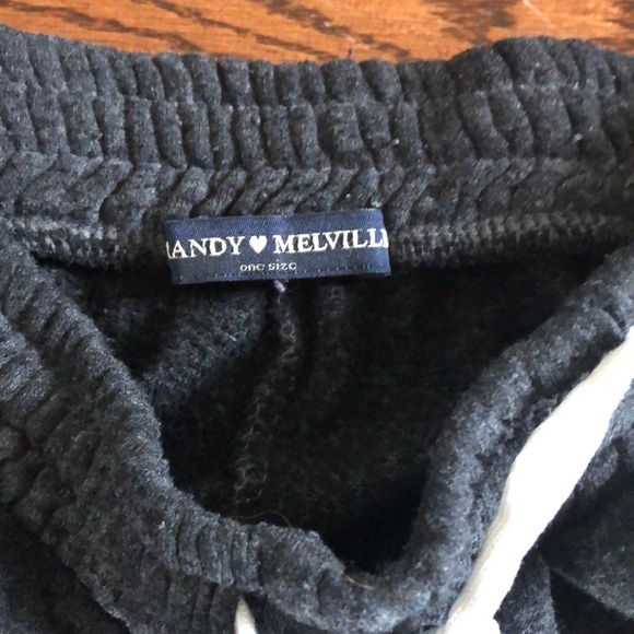 Very soft grey sweatpants (that tie) - Picture 2 of 3